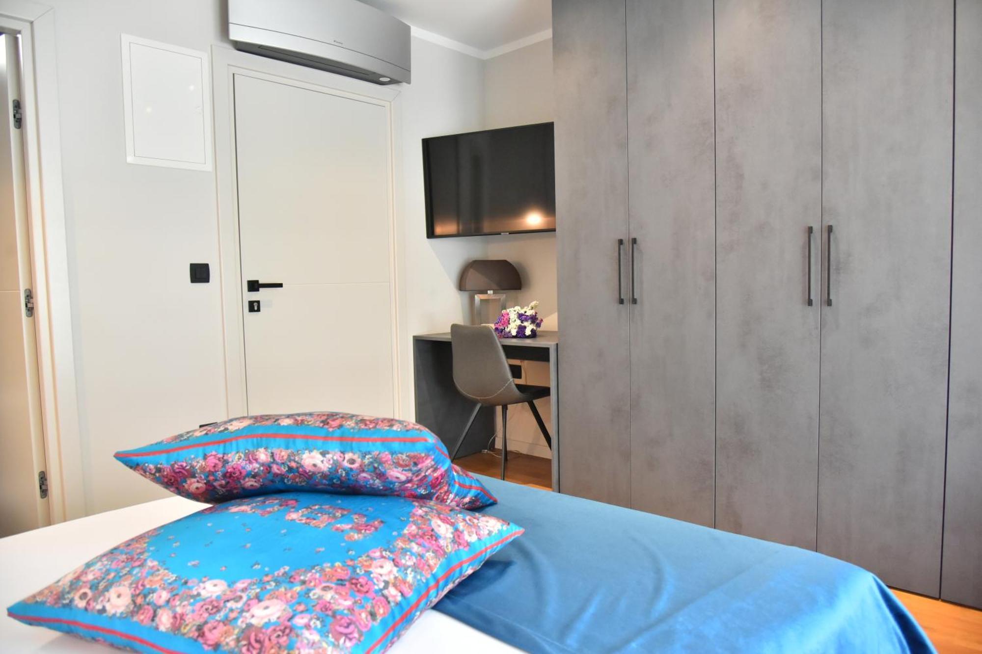 Apartment Lux Luna & Old Town